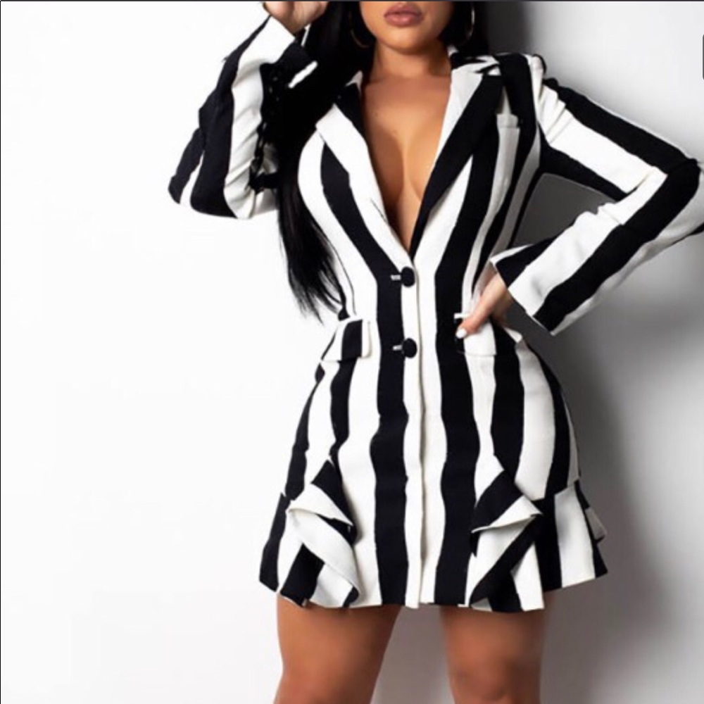 Colorblock Striped Ruffles Detail Blazer Dress